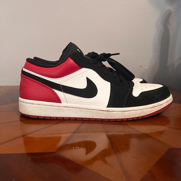 Jordan 1 Low - Picture 6 of 6